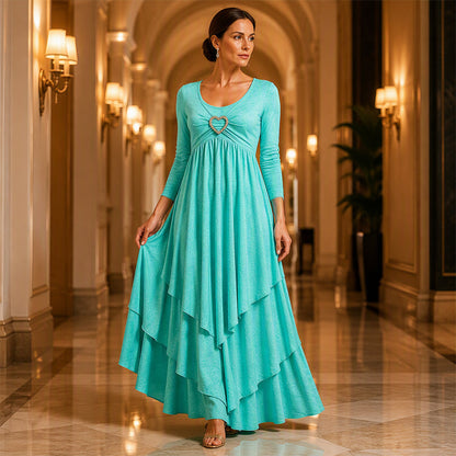 ✨👗 Vestido midi em camadas com detalhe em forma de coração – Corte em A que realça a silhueta e tecido leve, ideal para viagens ou encontros