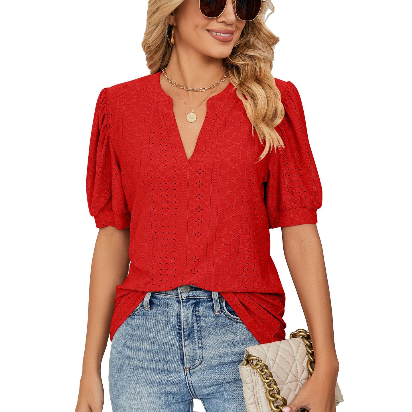 Blusa de mujer con cuello en V y corte floral en color liso