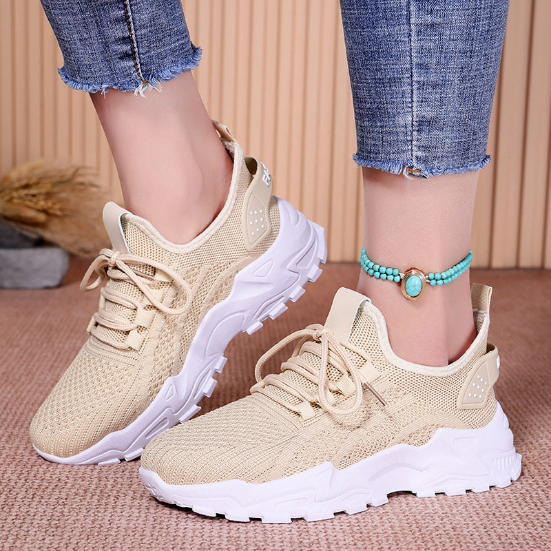 Comfortable and breathable trainers for women