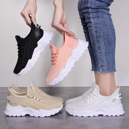 Comfortable and breathable trainers for women
