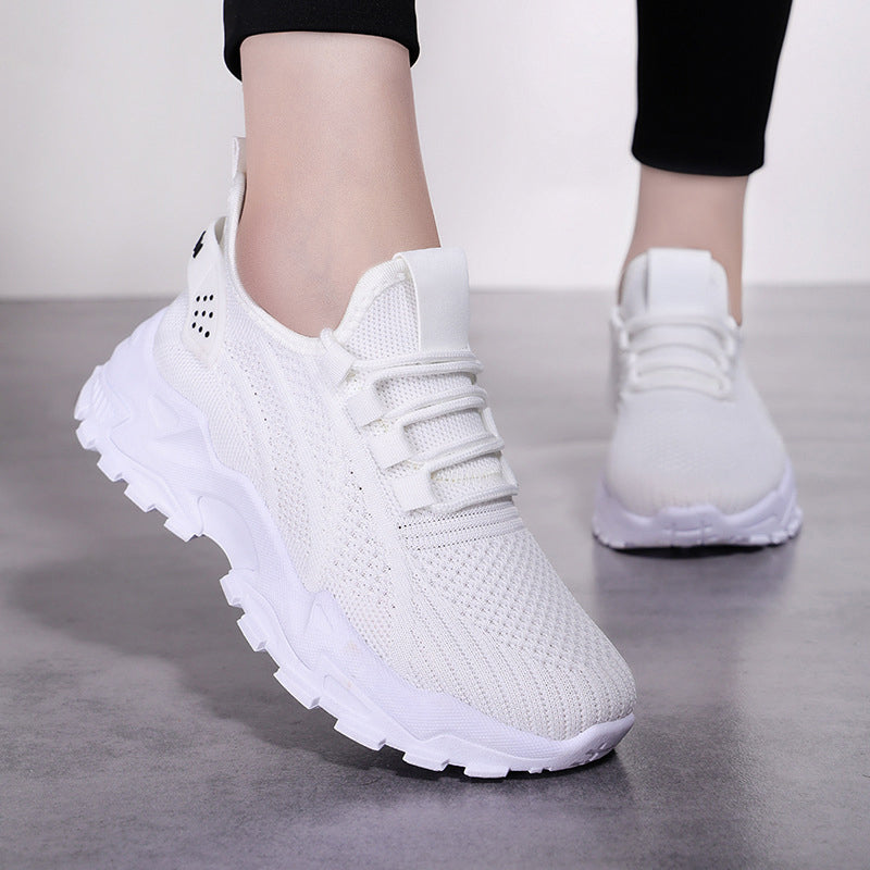 Comfortable and breathable trainers for women