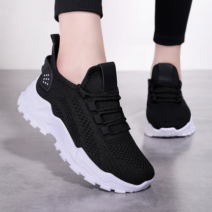 Comfortable and breathable trainers for women