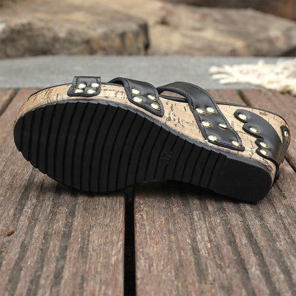 Wedge sandals with platform and comfort for women