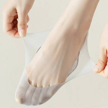Meias de senhora tipo sapatilha, de corte baixo, em tela transparente e ultra-invisíveis