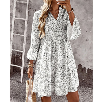 ✨👗Vestido feminino com estampa floral, decote em V e camadas