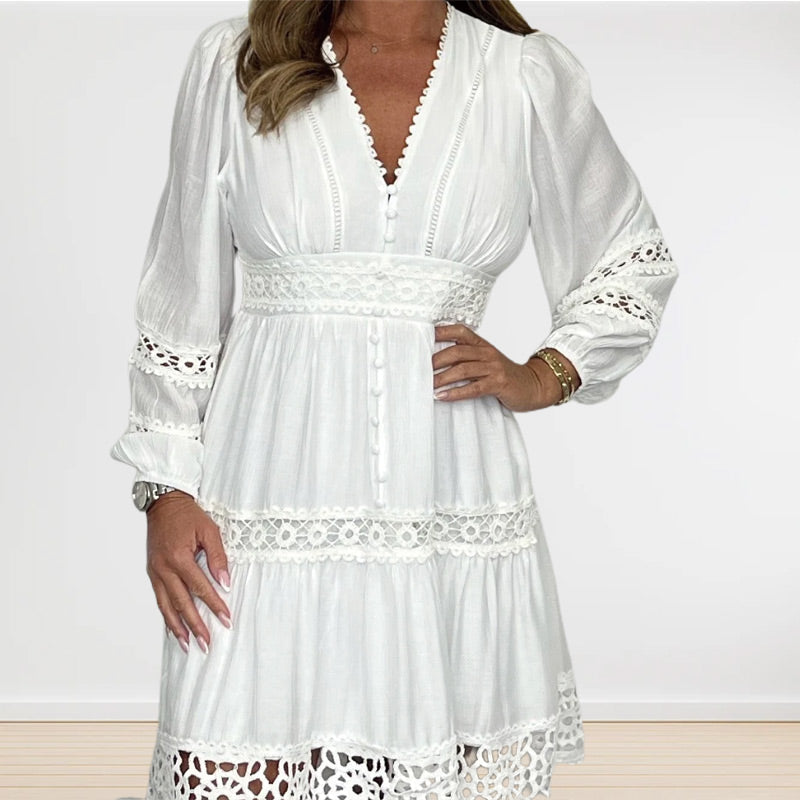 ✨👗Vestido feminino branco vintage com decote em V e rendas recortadas