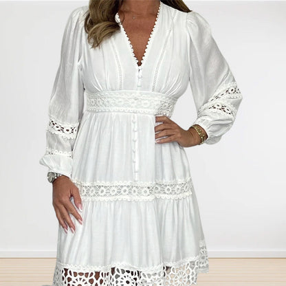 ✨👗Vestido feminino branco vintage com decote em V e rendas recortadas