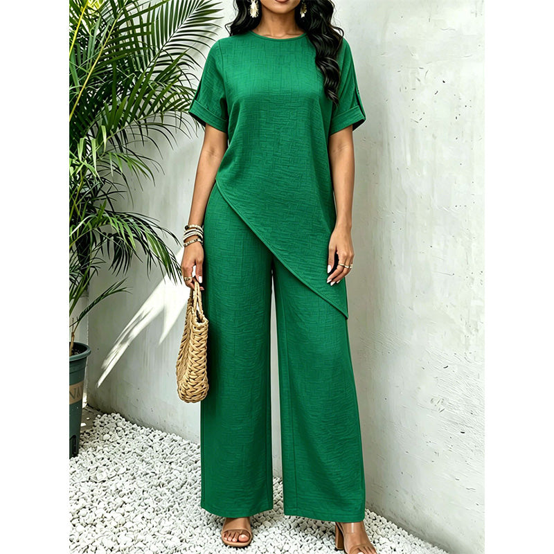 Conjunto de blusa com bainha assimétrica e calça de perna larga
