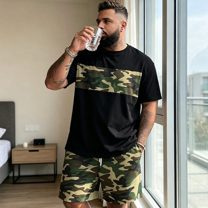 Conjunto de camiseta e shorts com estampa camuflada masculino