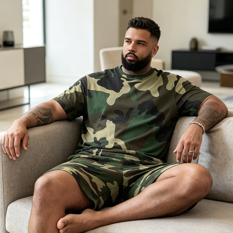 Conjunto de camiseta e shorts com estampa camuflada masculino