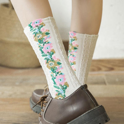 🎅Promoción de Navidad🔥 - Compre 2 y llévese 3 gratis💟Calcetines vintage con bordado floral (5 pares)