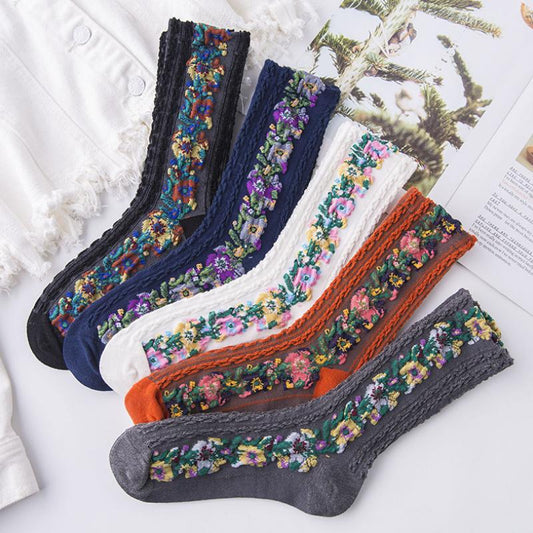 🎅Promoción de Navidad🔥 - Compre 2 y llévese 3 gratis💟Calcetines vintage con bordado floral (5 pares)